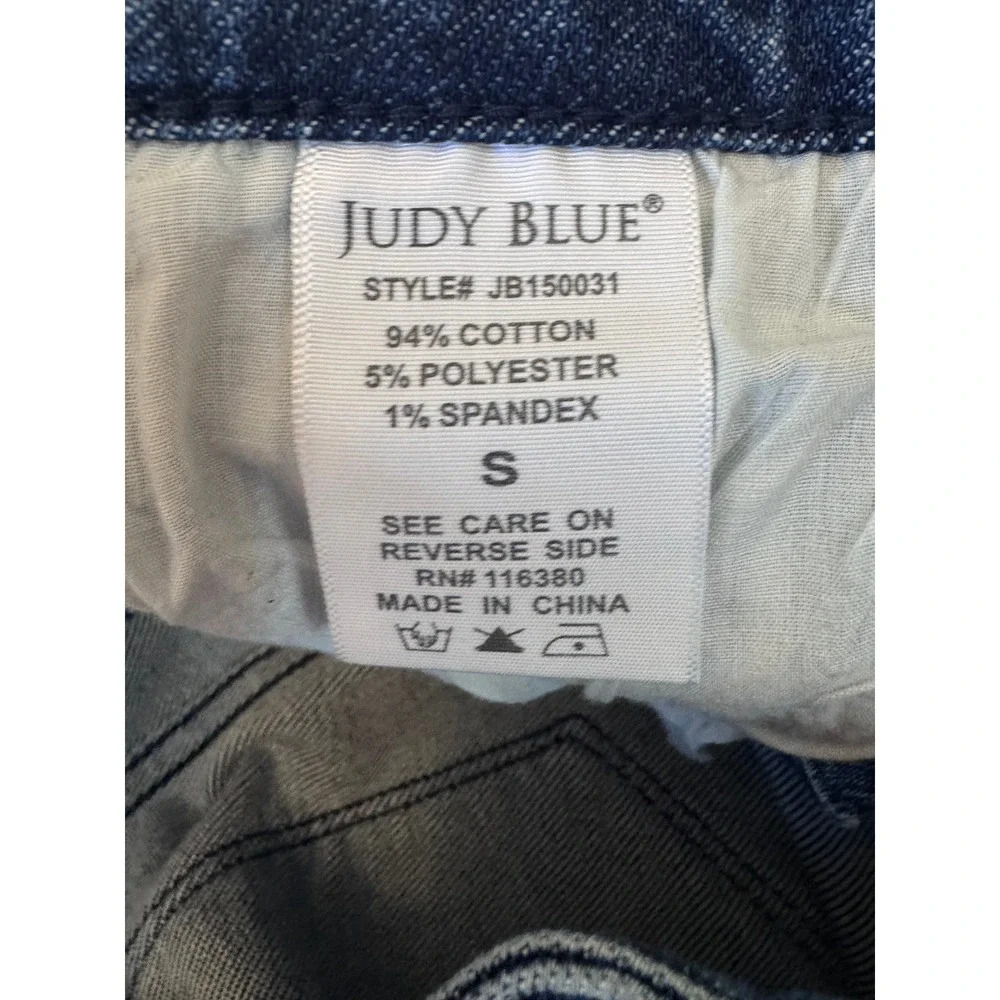 Judy Blue Bermuda‎ Shorts Women's 27 or Small High Rise Stretch Denim Raw Hem